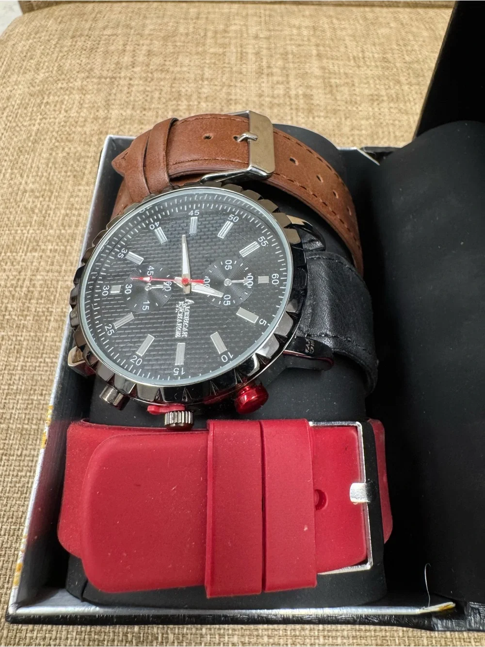 American Exchange Men’s Quartz Analog Silver Tone Black Dial Strap Set Box